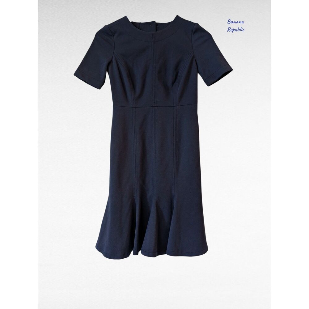 Banana Republic Petite 00 Navy Fit Flare trumpet sheath Dress